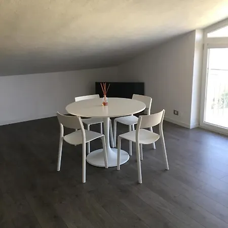 Apartment Emozione Апартаменты *